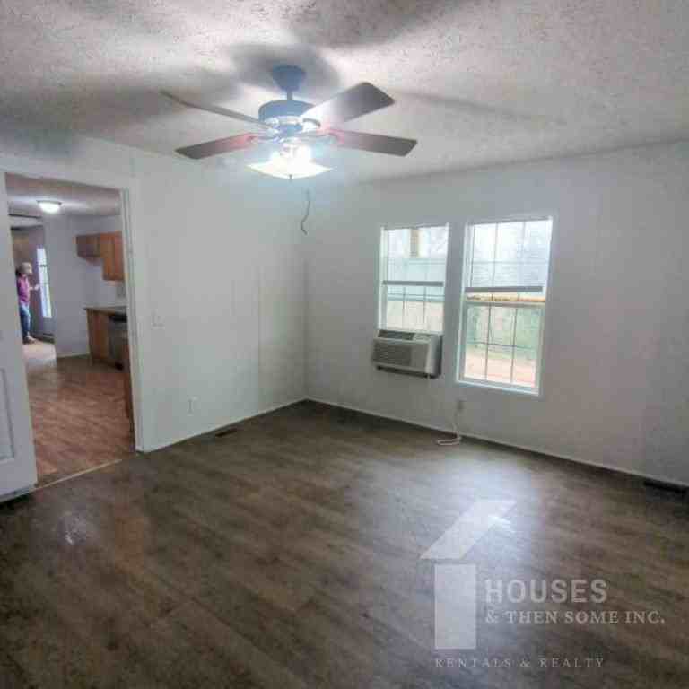 8121 3rd St - Photo 3 of 22