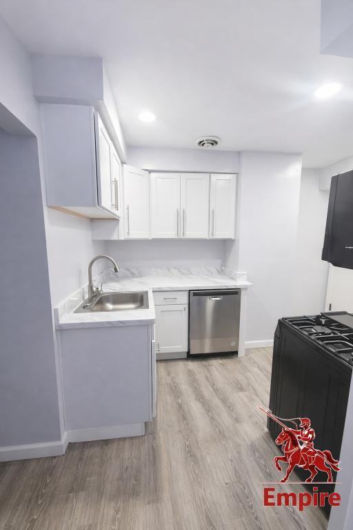 8801 Pembroke Ave - Photo 3 of 4