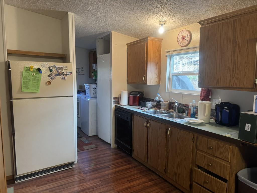 8162 Horn Rd - Photo 2 of 11