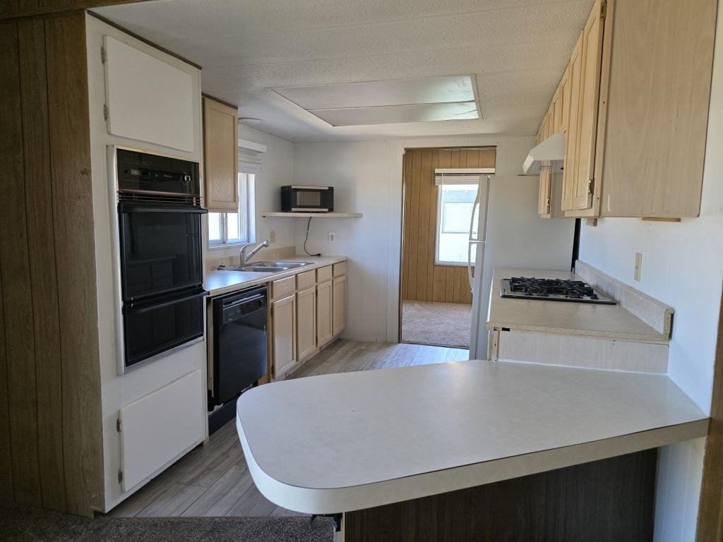 1175 E Ames Ave - Photo 4 of 12