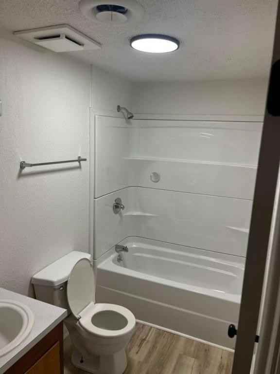 510 Ellen Dr Apt D - Photo 7 of 9