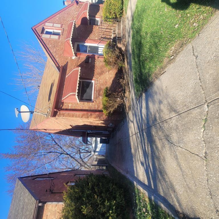 13500 Crossburn Ave - Photo 4 of 40