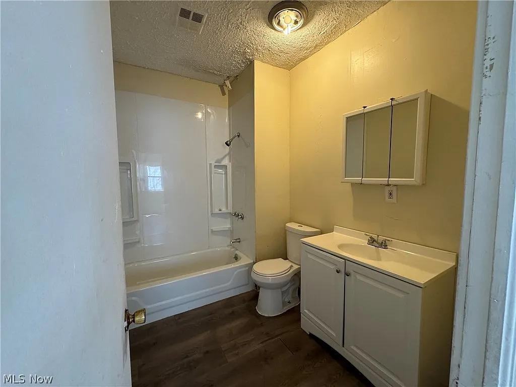 13214 Svec Ave - Photo 2 of 15