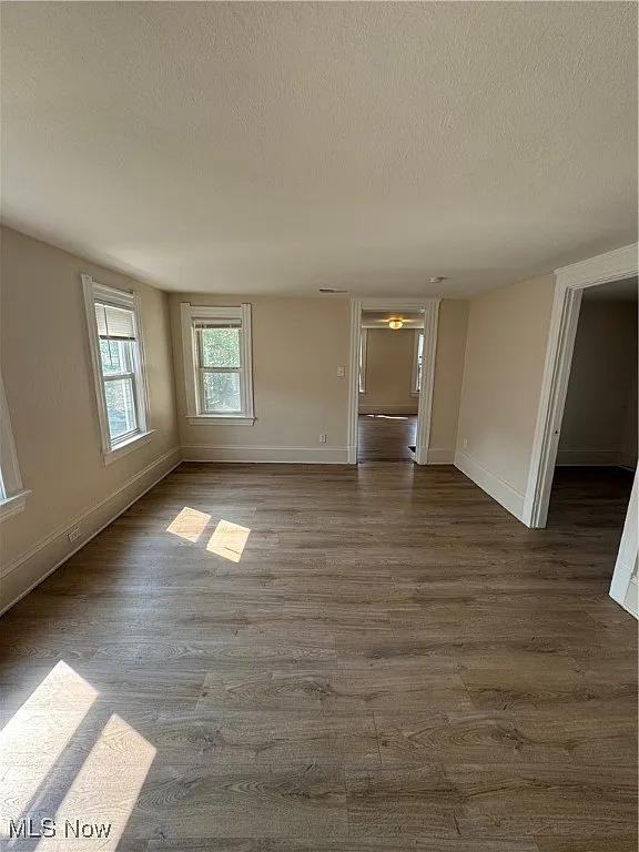 3408 Paris Ave - Photo 6 of 10