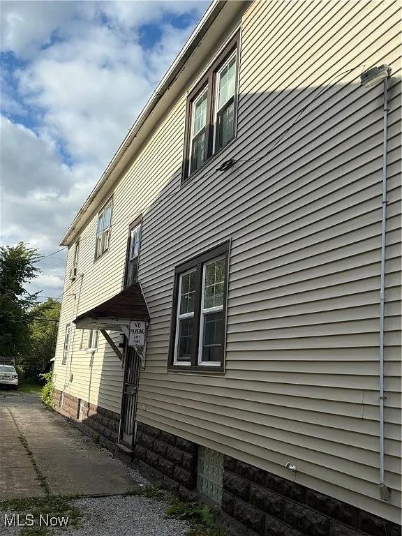 10913 Dove Ave - Photo 2 of 8