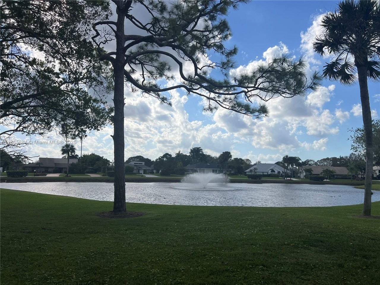 6198 Brandon St #6198 - Photo 5 of 26