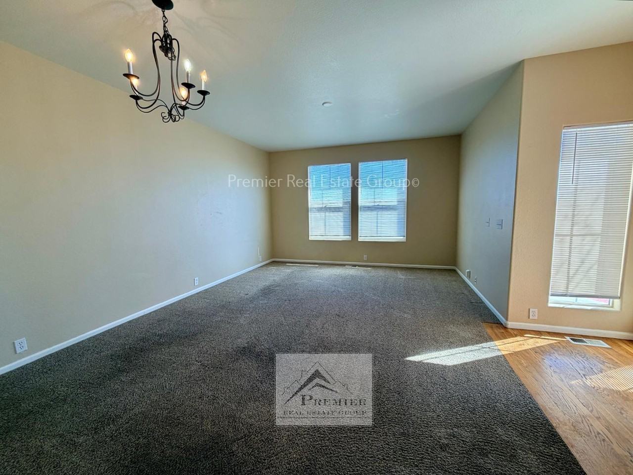 8765 Bamboo Grv - Photo 3 of 16