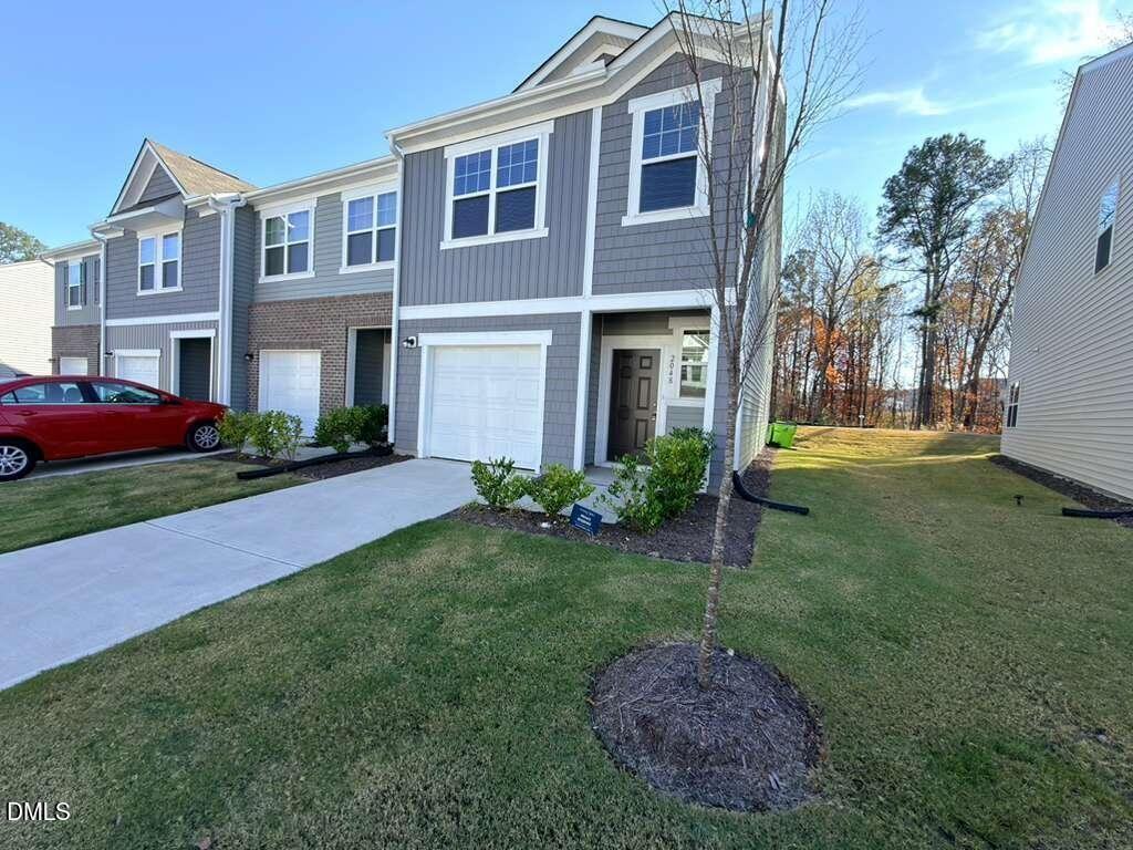 2048 Trailside Dr - Photo 2 of 27