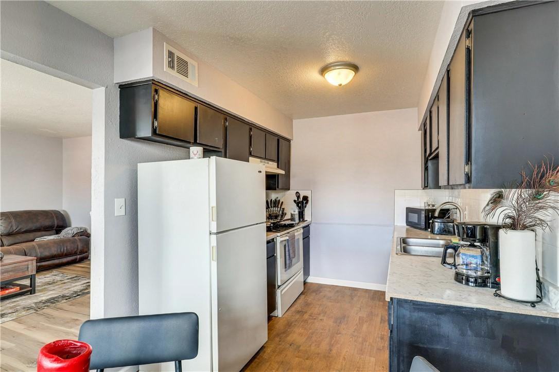 644 Swan Dr - Photo 6 of 14