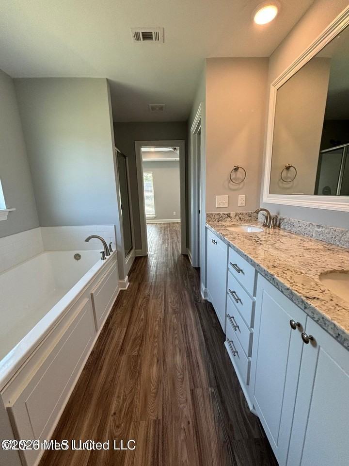 157 Allie Ln - Photo 7 of 19