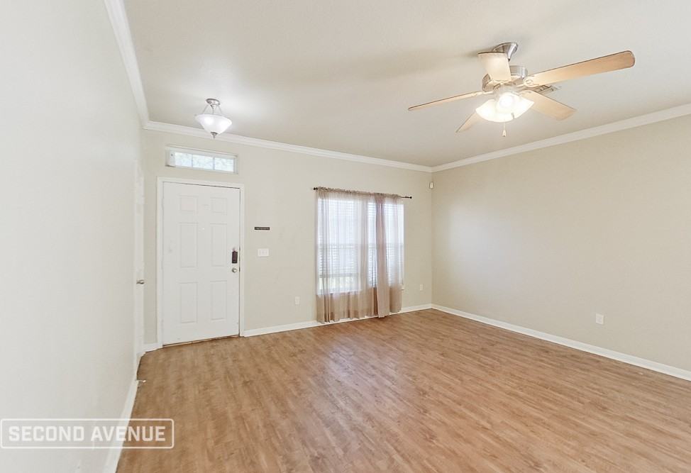 2525 Whirlwind St - Photo 4 of 18