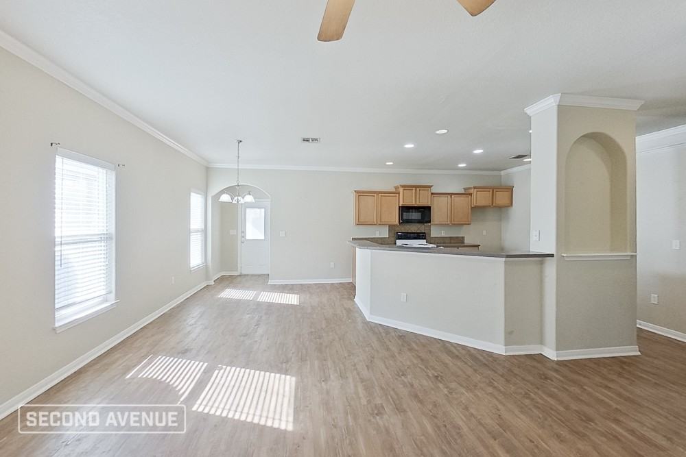 2525 Whirlwind St - Photo 5 of 18