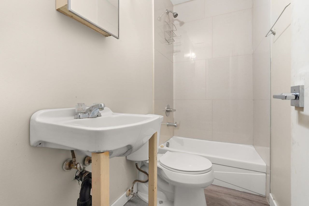 824 McIntosh Street - Photo 4 of 15