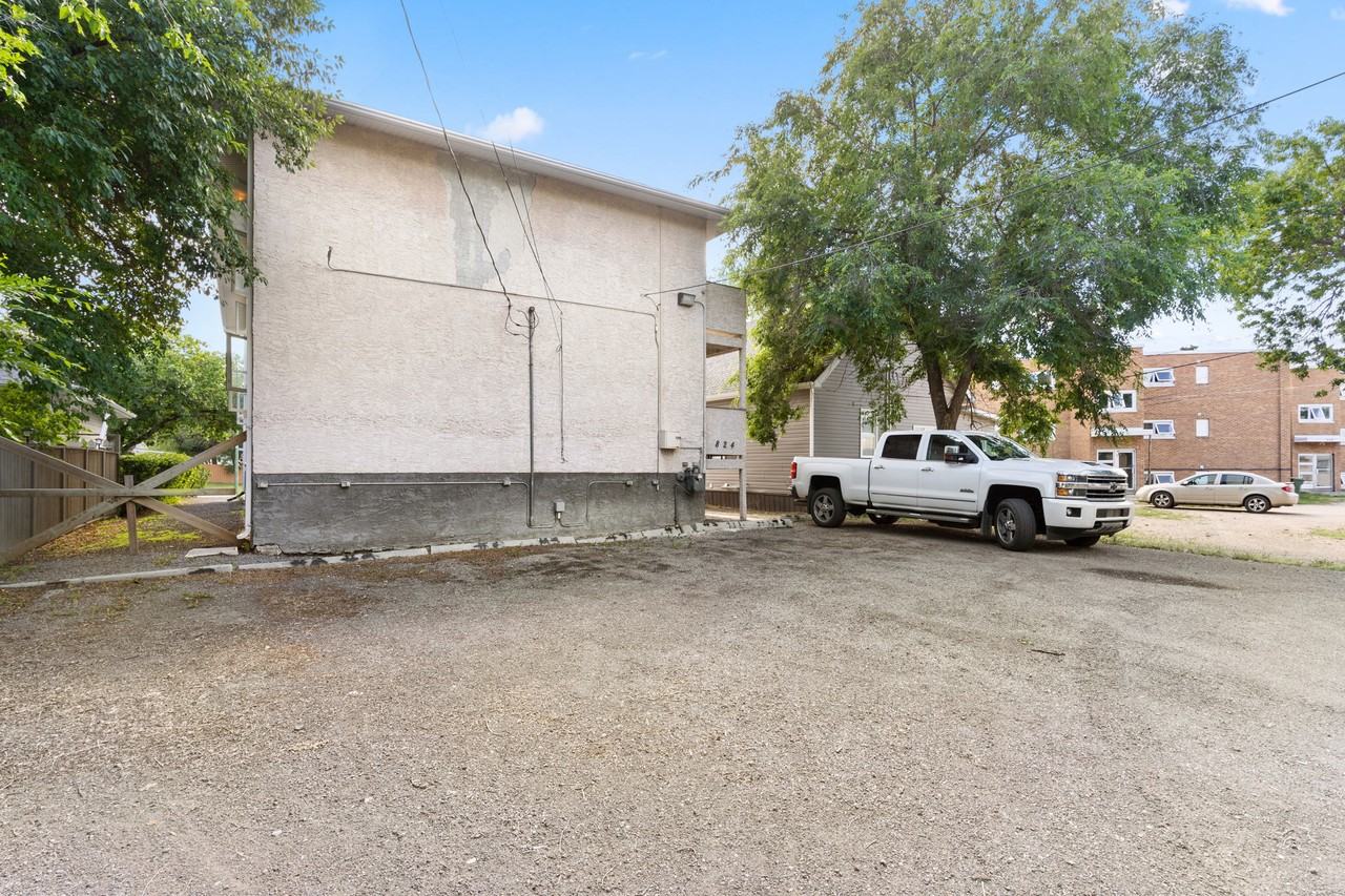 824 McIntosh Street - Photo 6 of 15