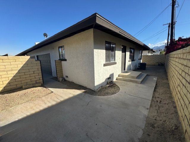 51225 Eisenhower Dr - Photo 5 of 17