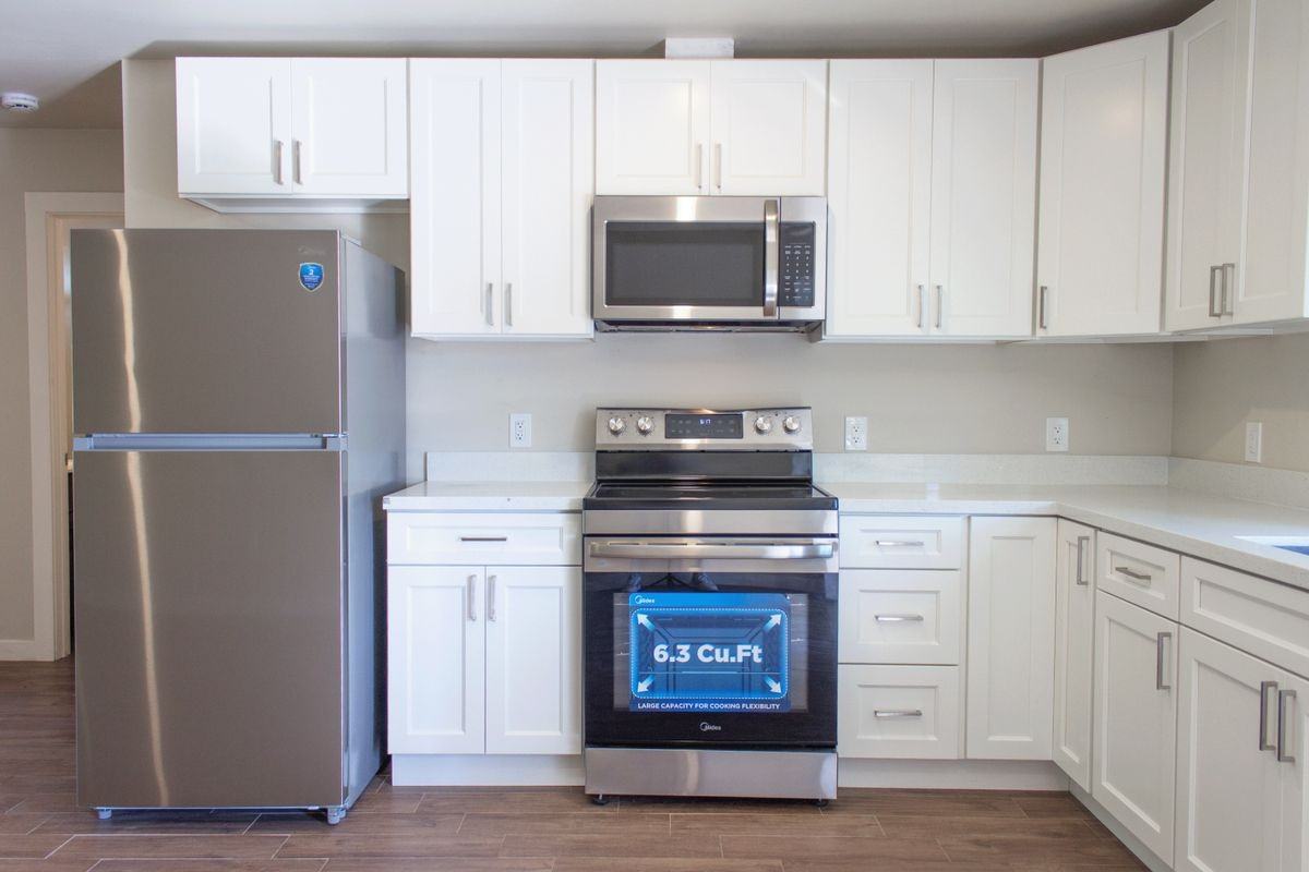 88 Bayview Ave ##A - Photo 3 of 22