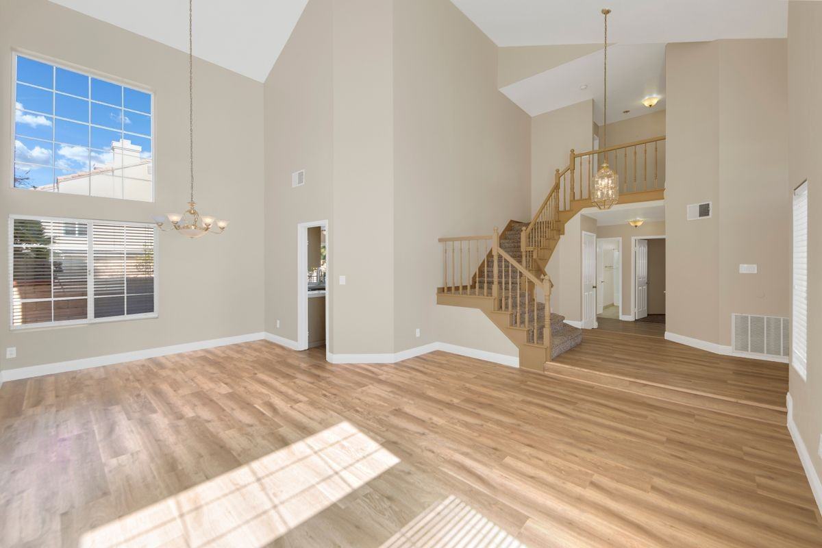 3201 Angeleno Pl - Photo 3 of 22