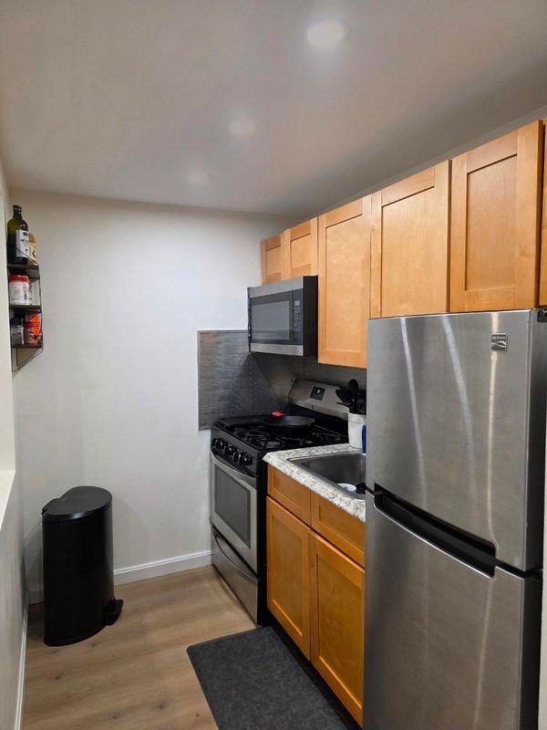 5 Lancelot Ct - Photo 2 of 10