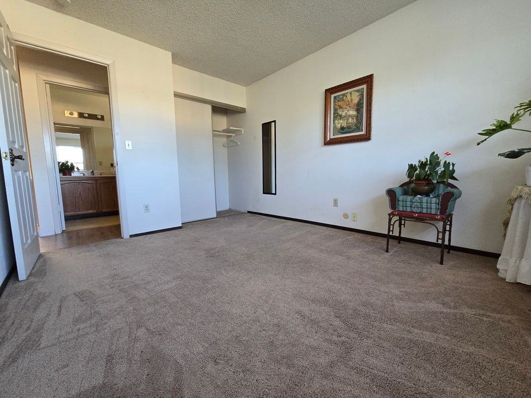 Fern Pl - Photo 4 of 6