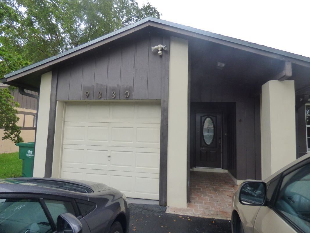 9330 E Elm Ln - Photo 2 of 31