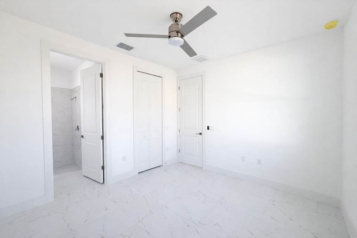 828 Holmes Ave - Photo 3 of 11