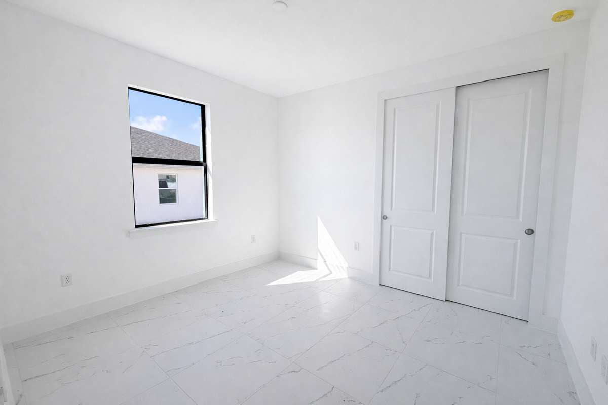 830 Holmes Ave - Photo 4 of 8