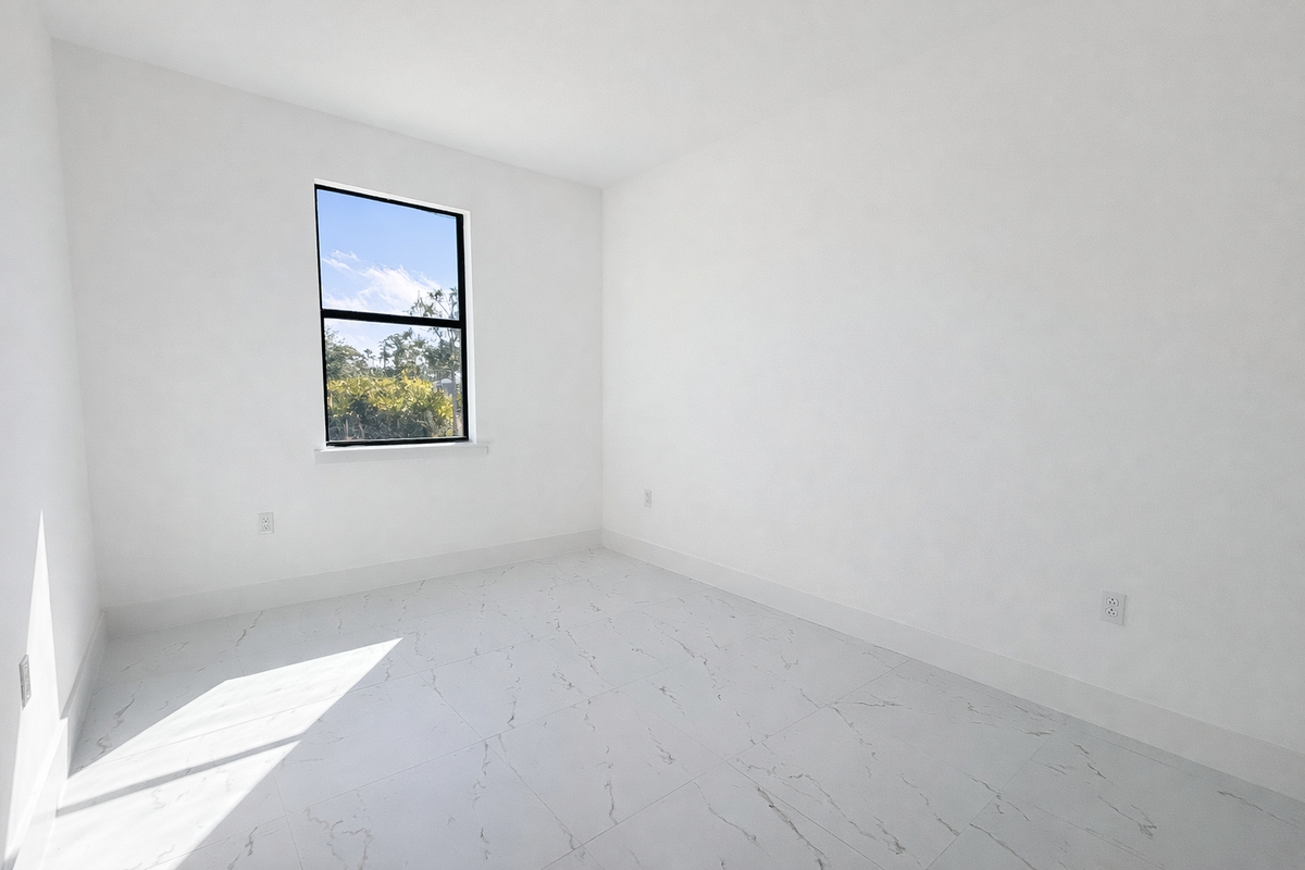 830 Holmes Ave - Photo 7 of 8