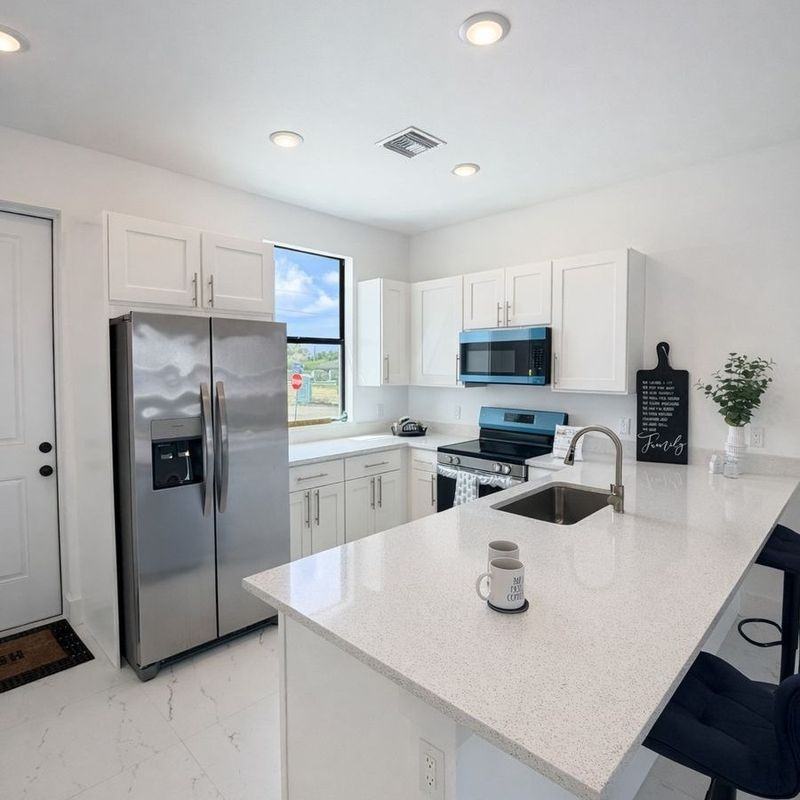 2416 Xelda Ave N - Photo 2 of 7