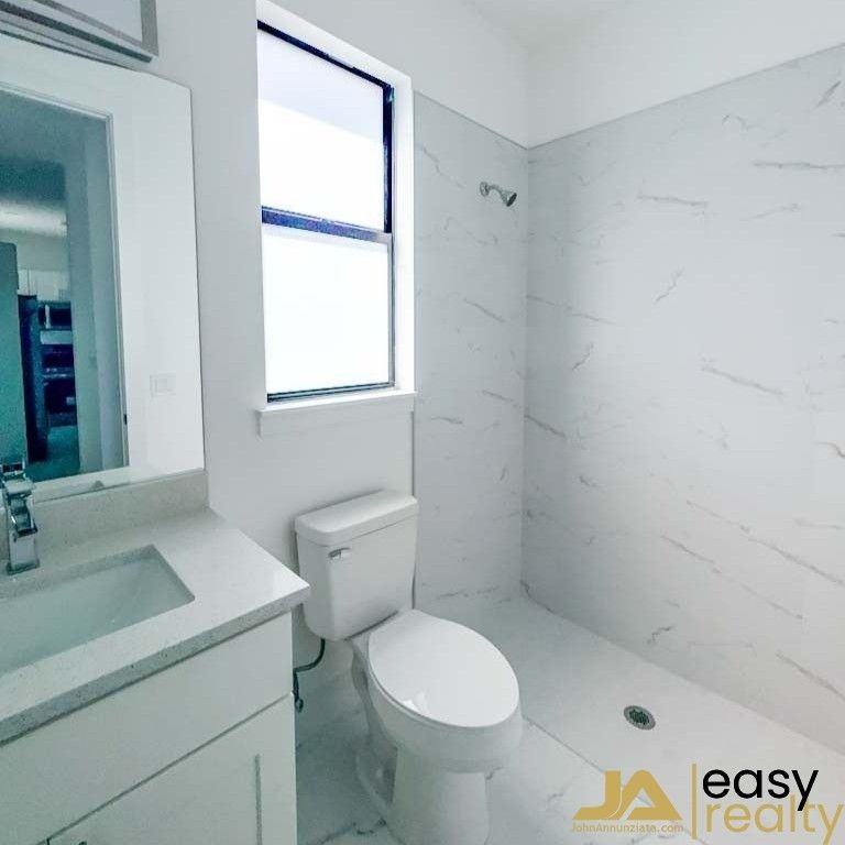 938 Homestead Rd S - Photo 6 of 8