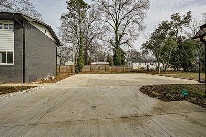 215 S Gardner Ave #2 - Photo 2 of 17