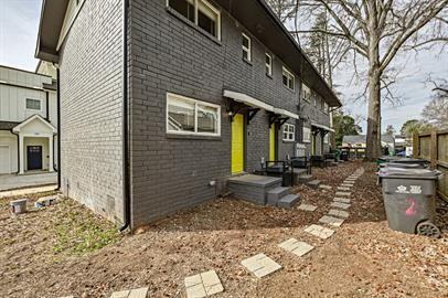 215 S Gardner Ave #2 - Photo 6 of 17