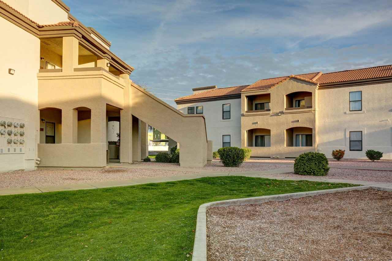 San Martin Apartments - Photo 4 of 27