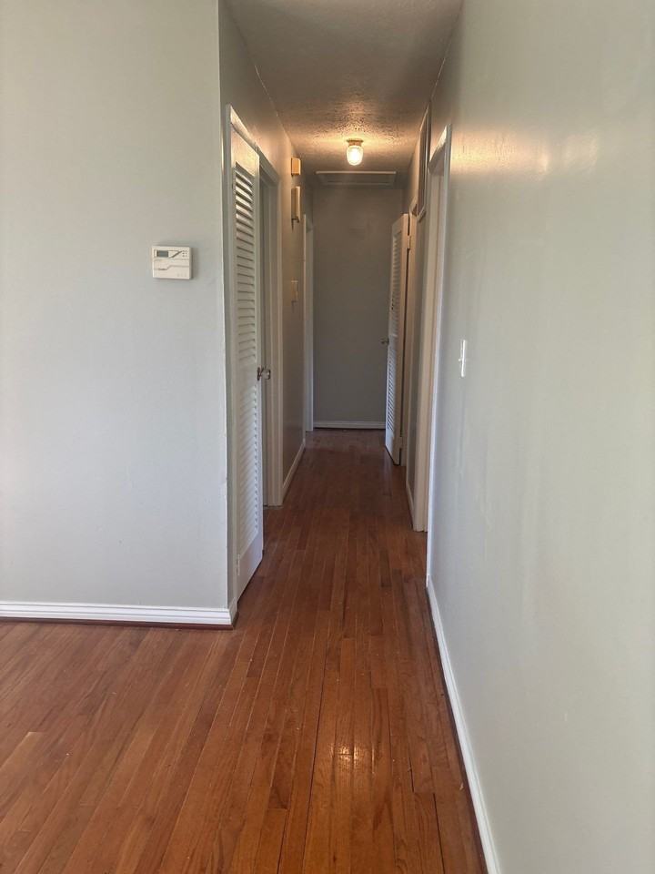 4209 Narcissus Dr - Photo 6 of 6