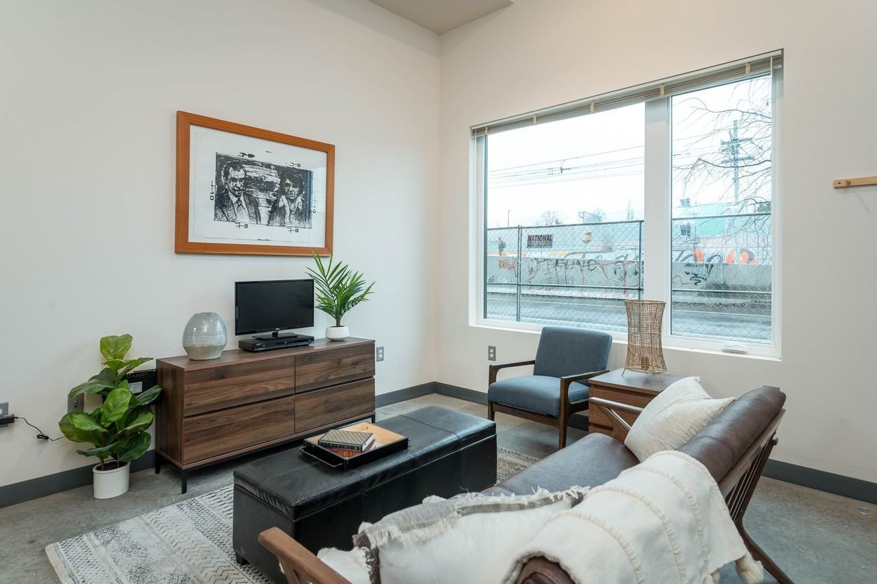 Dean River Apartments - Photo 6 of 23