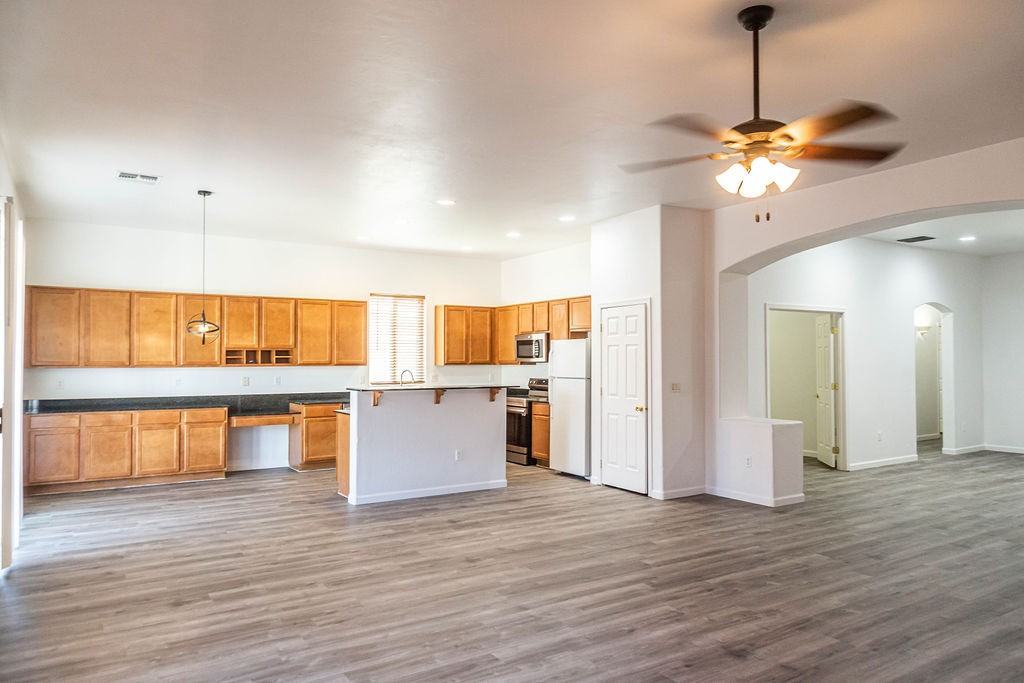 8230 W Calle Sancho Panza #1 - Photo 7 of 20