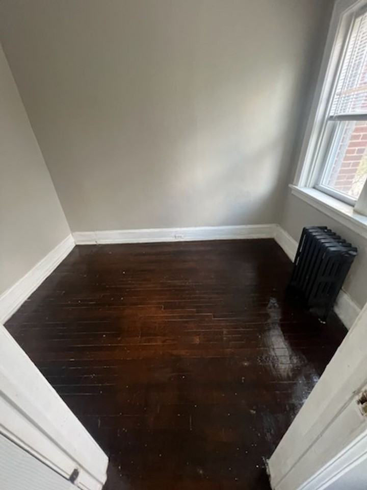 Historical Apartments l Oak St - Photo 4 of 17