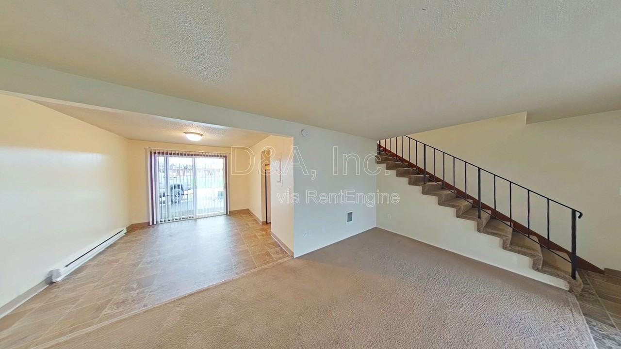 2014 Main St #2 - Photo 3 of 9