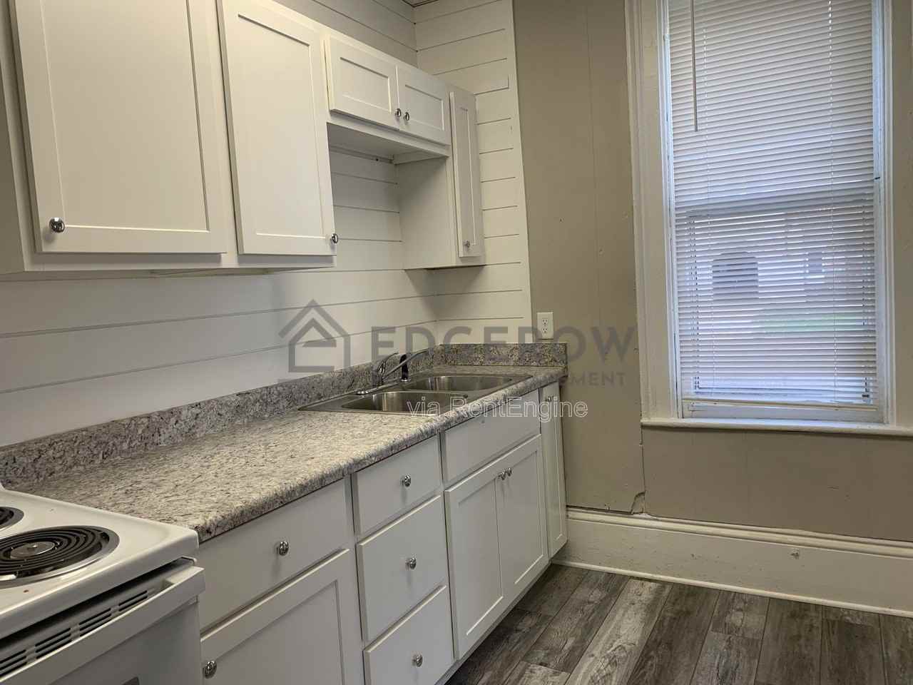 1110 Jefferson St #1 - Photo 5 of 15