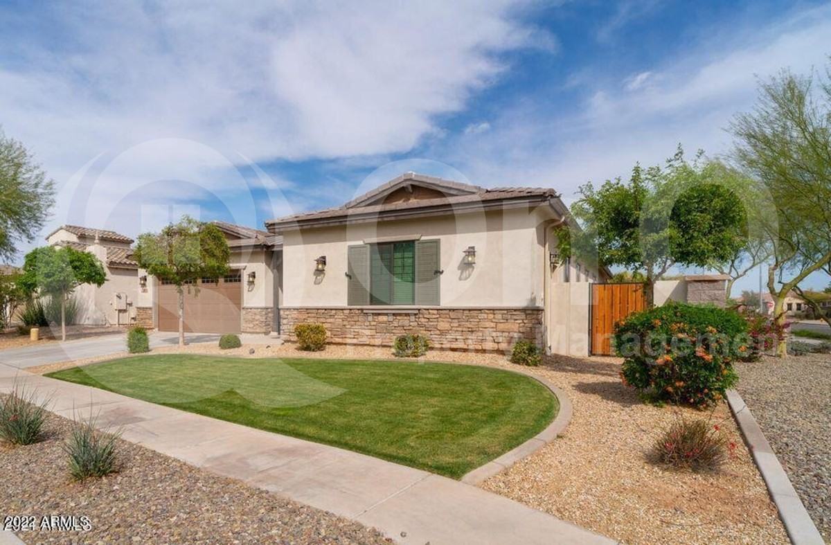 3860 E Horseshoe Pl - Photo 2 of 24