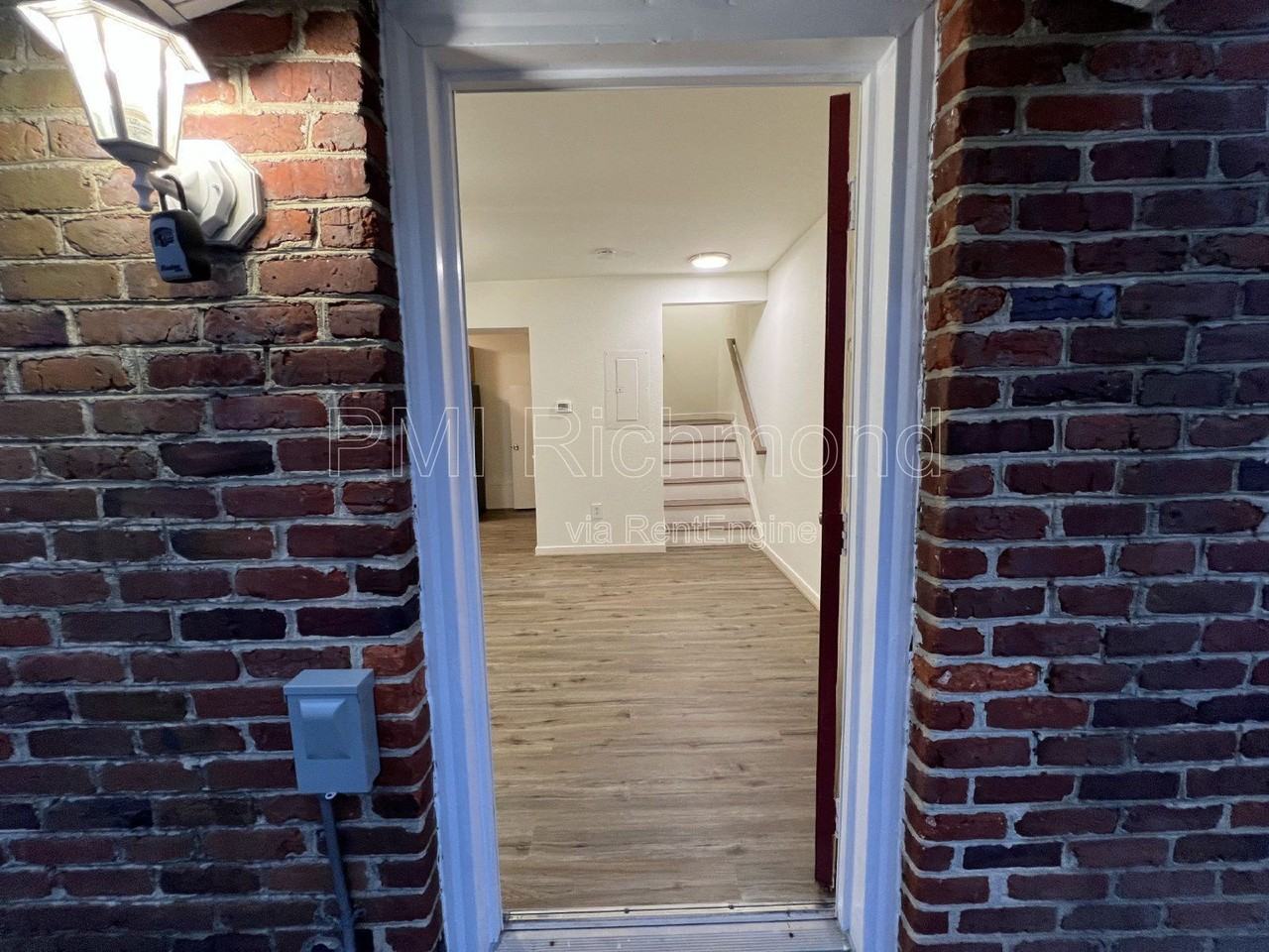 3530 E Richmond Rd #18 - Photo 4 of 45