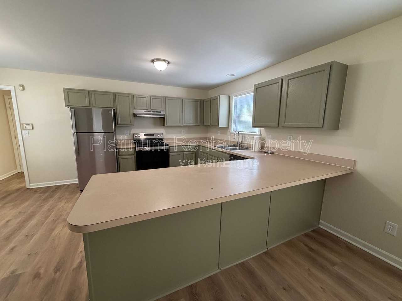 504 Dunbar St Sw - Photo 6 of 22