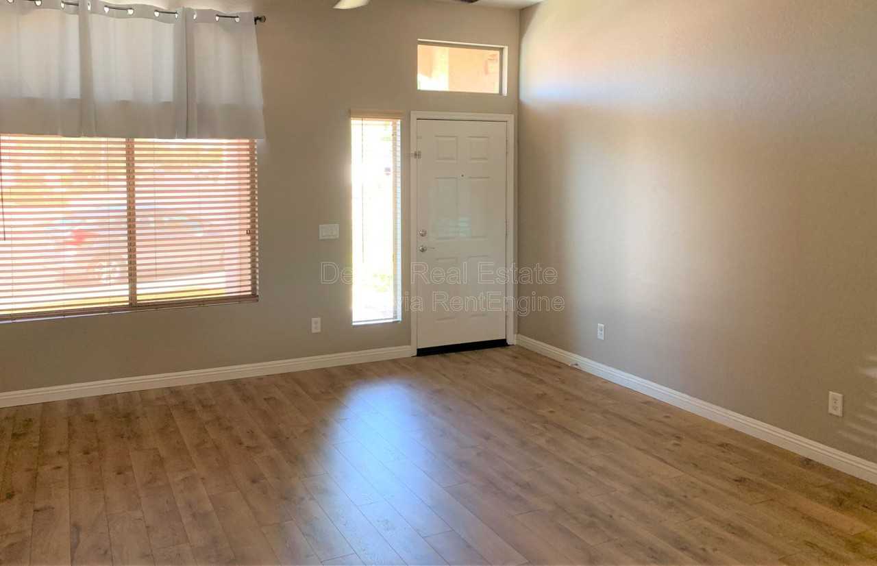 1273 N Exeter St - Photo 7 of 23