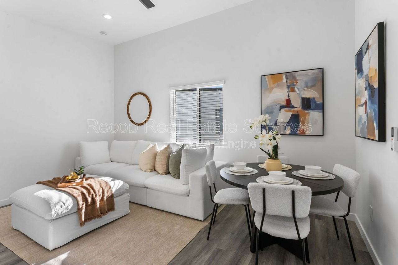 8353 Ivory Coast Dr #7 - Photo 5 of 20