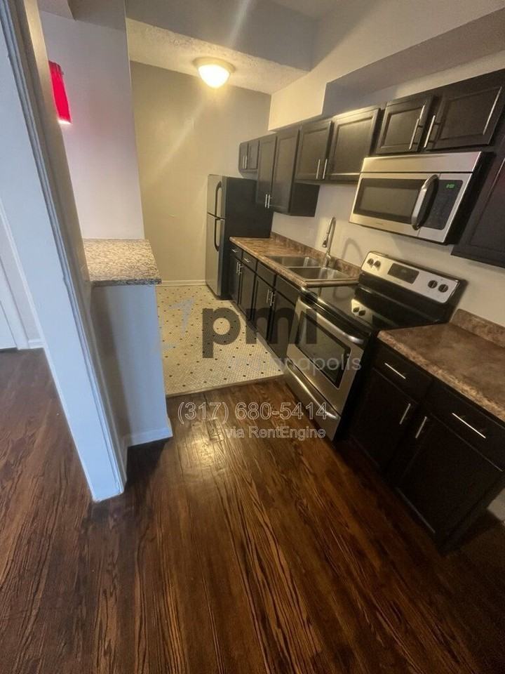 1 W 28th St #505 - Photo 2 of 20