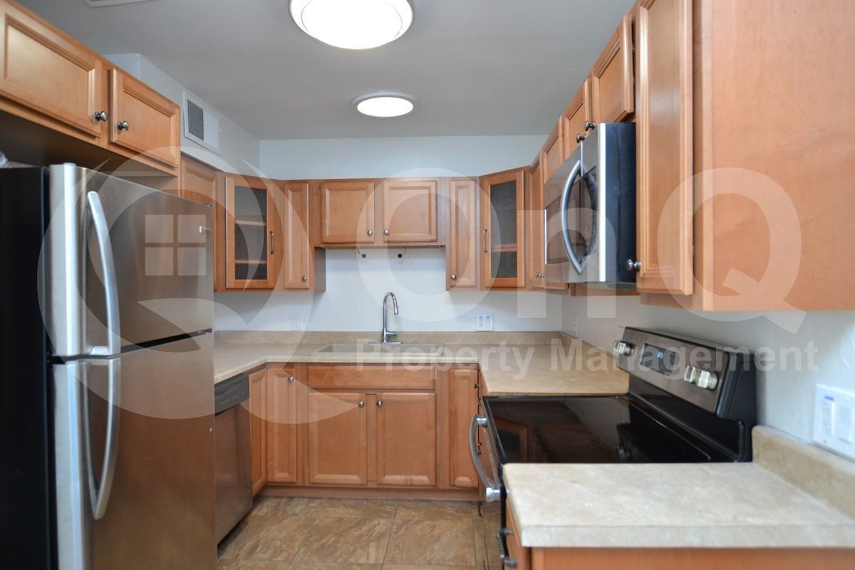 2623 N 70th St - Photo 2 of 9