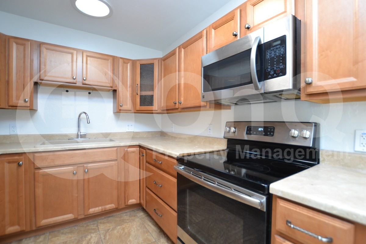 2623 N 70th St - Photo 3 of 9