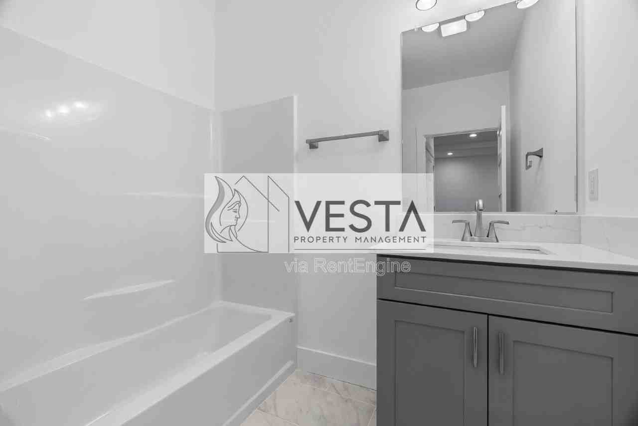 510 Deaverview Rd - Photo 4 of 28