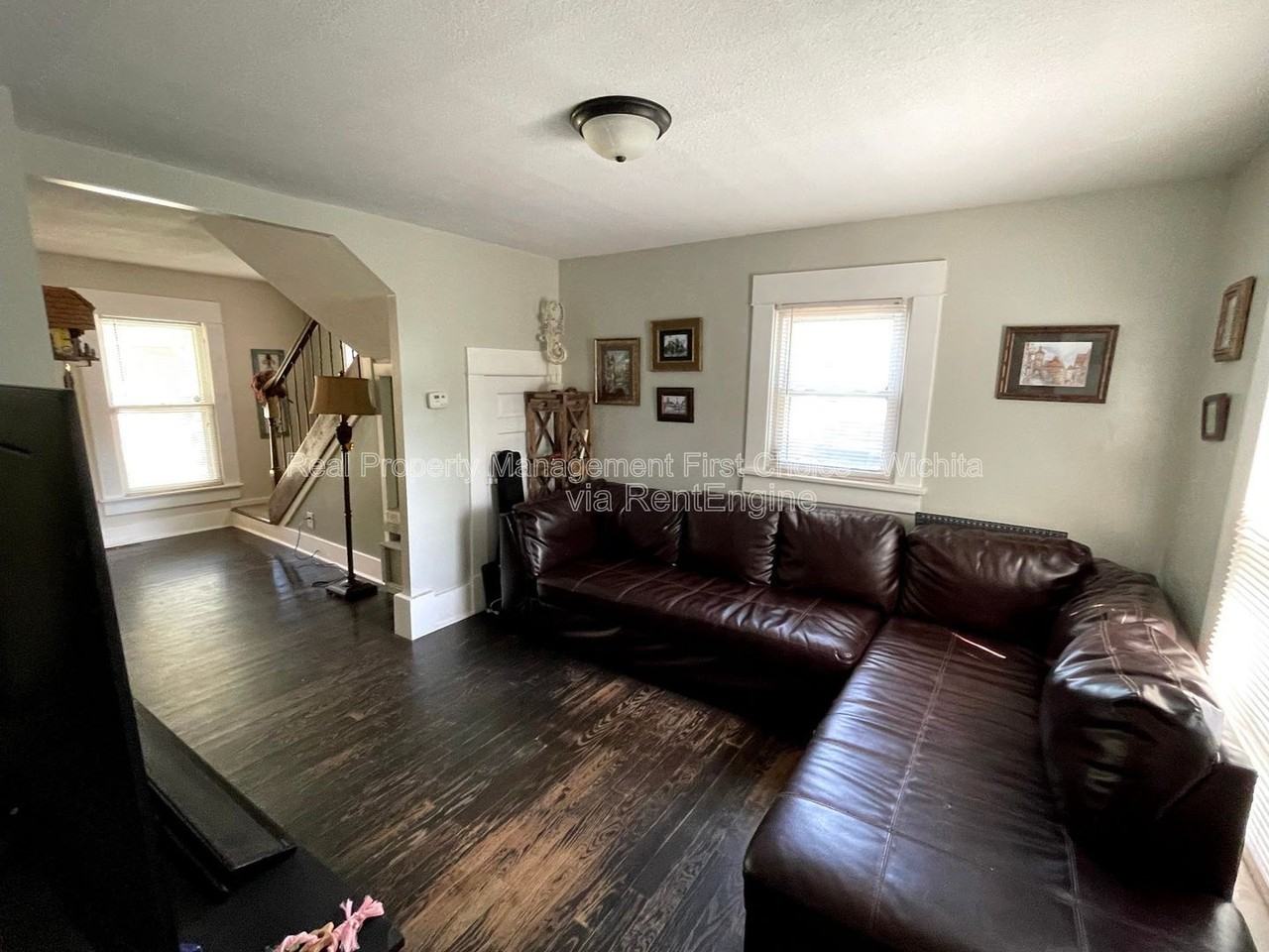 830 S Fern St - Photo 5 of 20