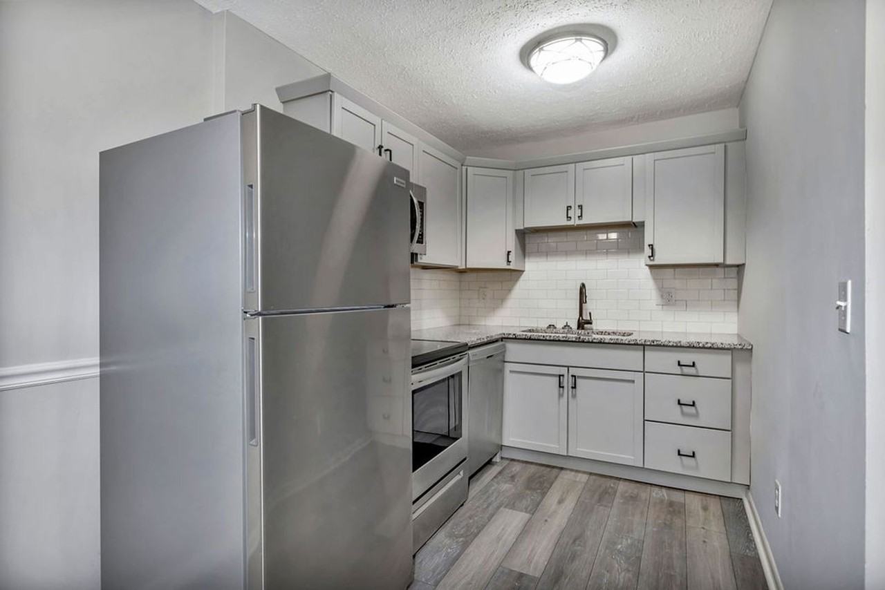 721 Delta Ave #2 - Photo 4 of 19