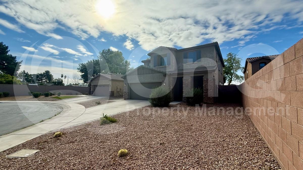 931 E Harrison St - Photo 2 of 28